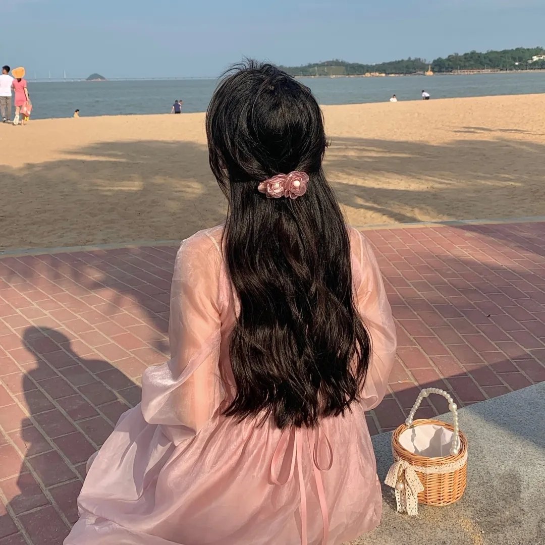 鲨鱼女孩